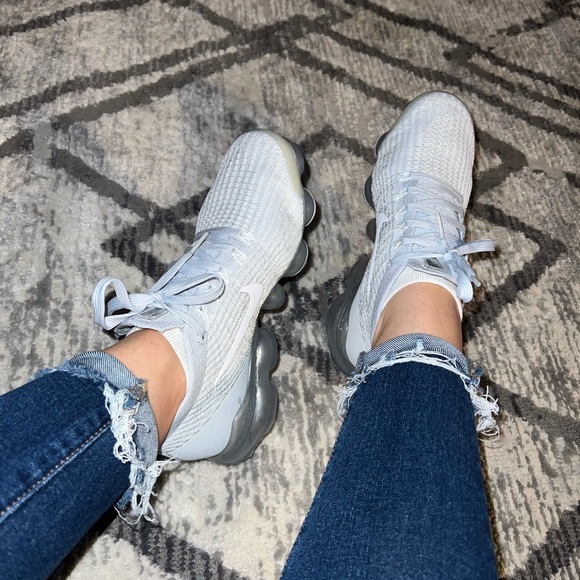 Women’s Nike Air VaporMax Flyknit 3 🎊 - Picture 6 of 8